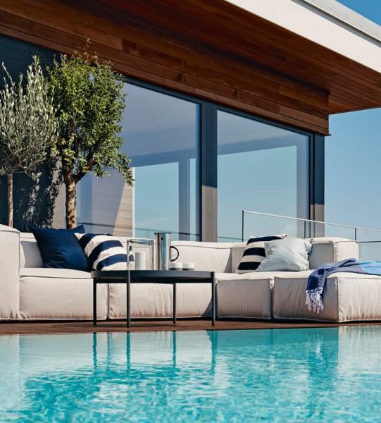 outdoor-furniture-materials-guide